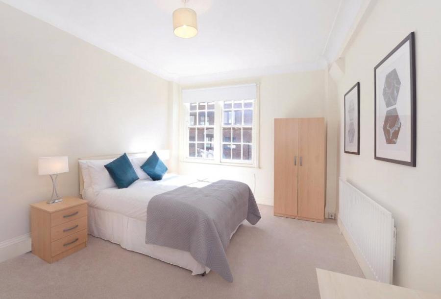 5 bedroom Flat to rent in Strathmore Court-view9