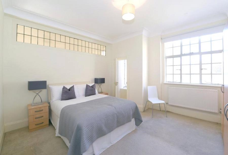 5 bedroom Flat to rent in Strathmore Court-view8