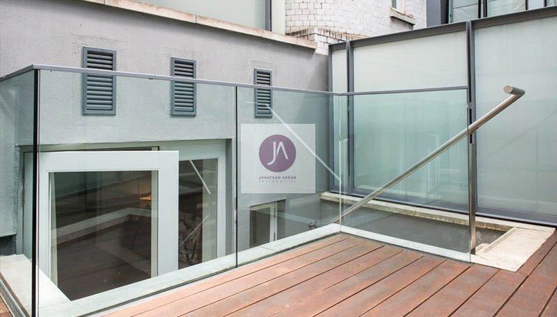 2 bedroom Flat to rent in Duke Street-view8