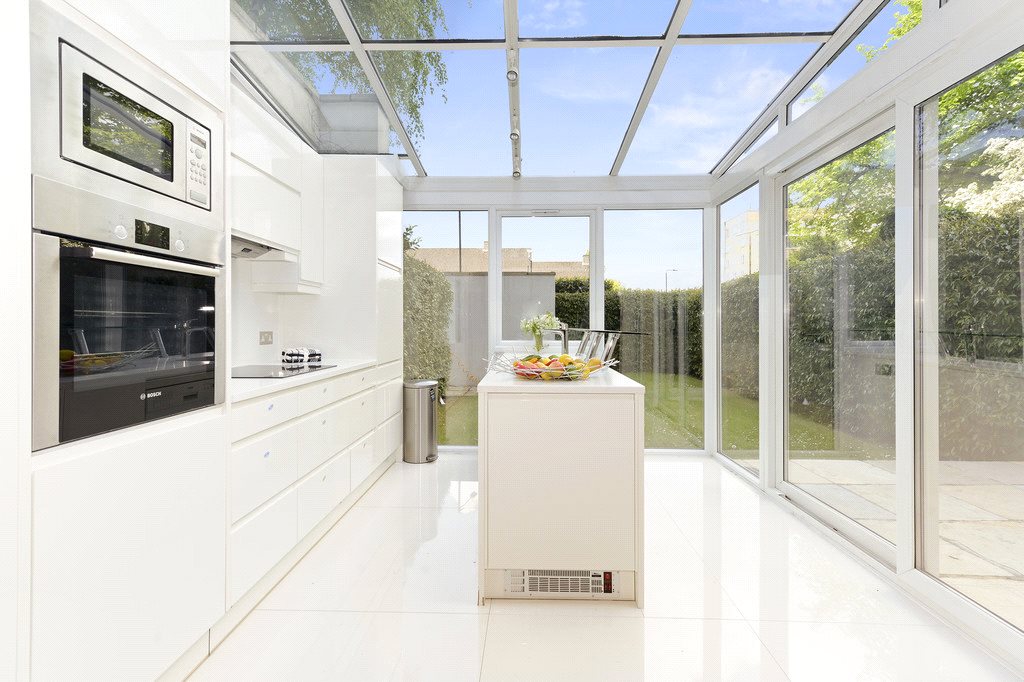 Court Close, St Johns Wood Park, St John's Wood, London, NW8