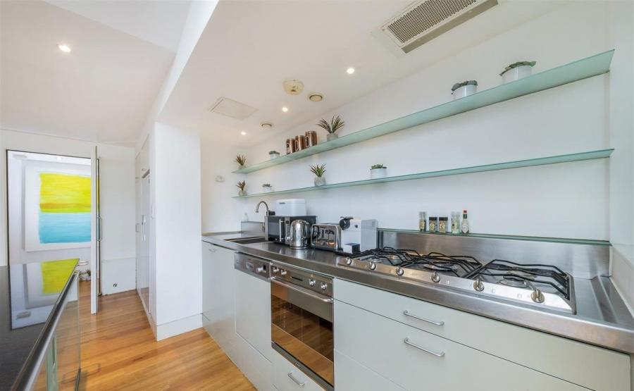 3 bedroom Maisonette to rent in Dean Street-view2