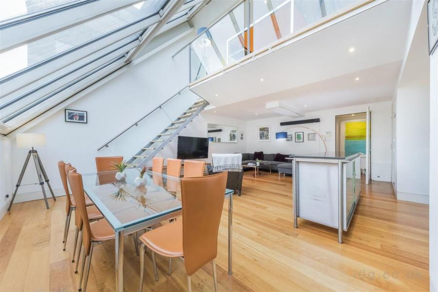 3 bedroom Maisonette to rent in Dean Street-view3