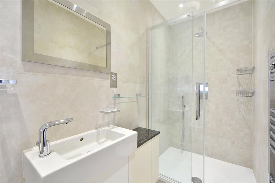 2 bedroom Flat to rent in Abbey Court-view6