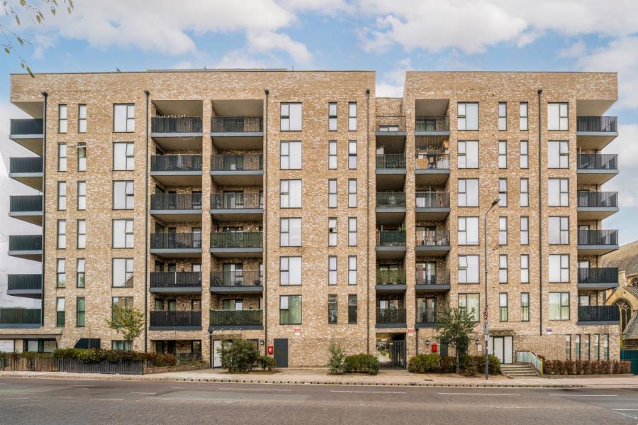 2 bedroom Flat for sale in Sheepcote Road-view18