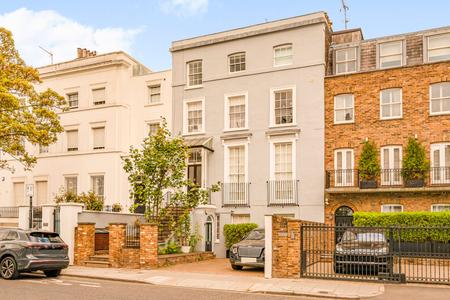 3 bedroom Flat for sale in Abercorn Place-List2396