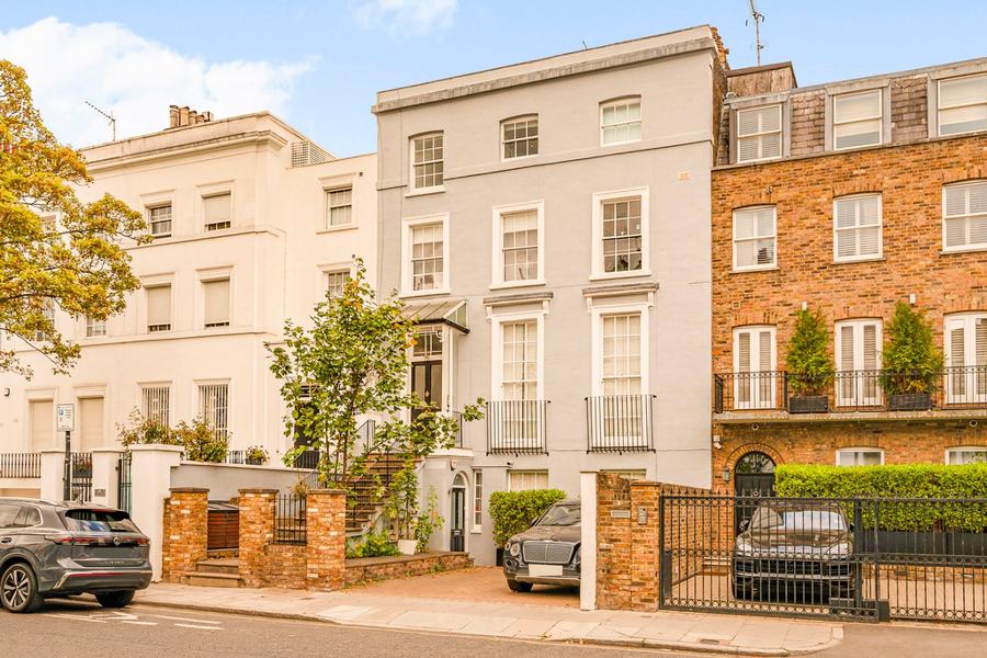 3 bedroom Flat for sale in Abercorn Place-view1