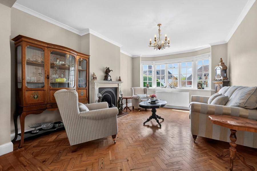 4 bedroom House for sale in Hill Rise-view14