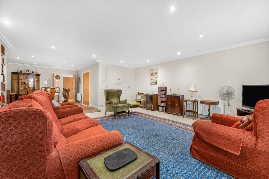 2 bedroom Flat for sale in Westfield-view12