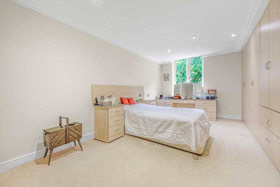 2 bedroom Flat for sale in Westfield-view6