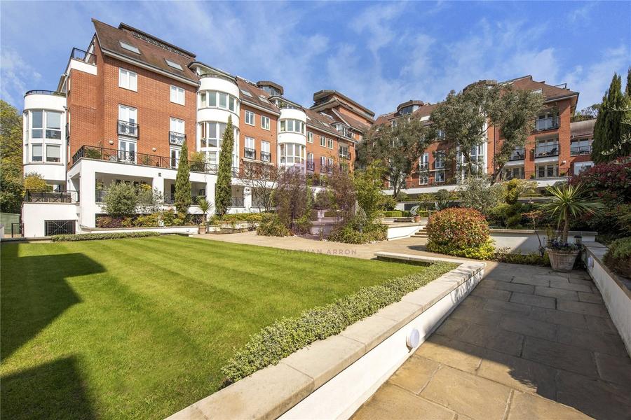 2 bedroom Flat for sale in Westfield-view18