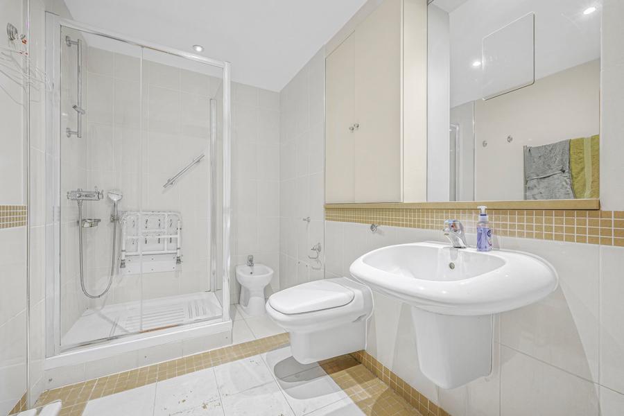 2 bedroom Flat for sale in Westfield-view7
