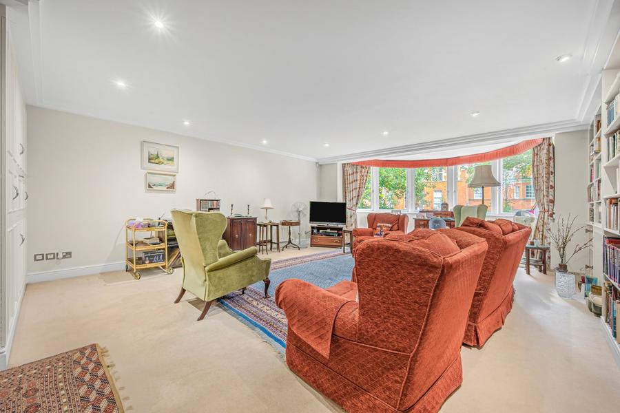 2 bedroom Flat for sale in Westfield-view13