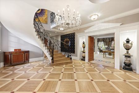 8 bedroom House for sale in Byron Drive-List1773
