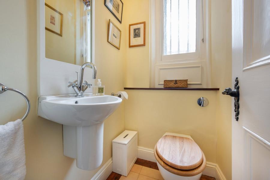 6 bedroom House for sale in Warrington Crescent-view26