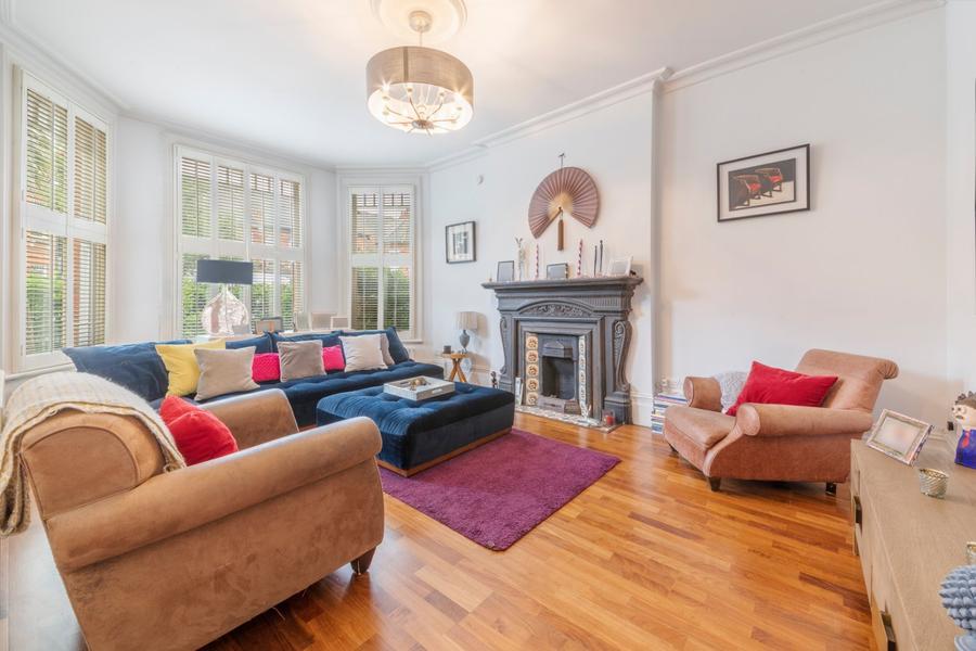 5 bedroom House to rent in Keyes Road-view2
