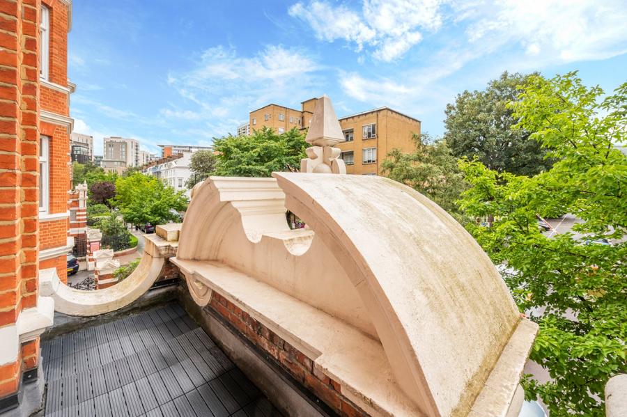 4 bedroom Flat to rent in St Marys Mansions-view15