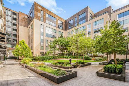 1 bedroom Flat to rent in 37 Rathbone Square-List2036