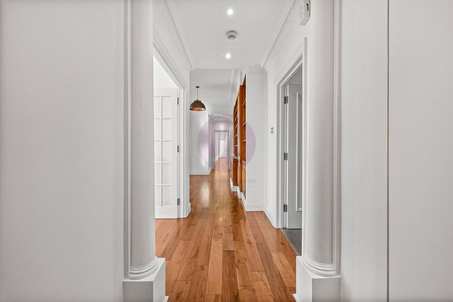 4 bedroom Flat to rent in Abbey Lodge-view17