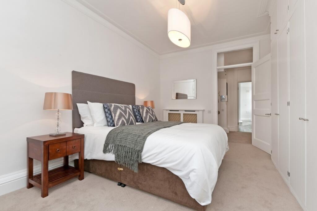 Sloane Gate Mansions, D'Oyley Street, Belgravia, London, SW1X
