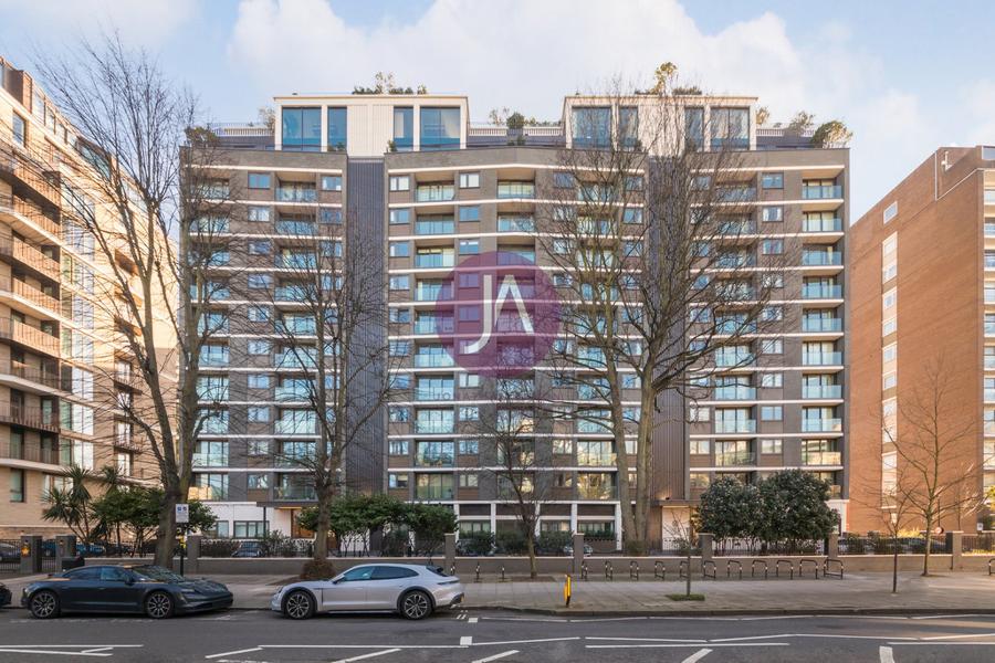 1 bedroom Flat to rent in Lords View-view1