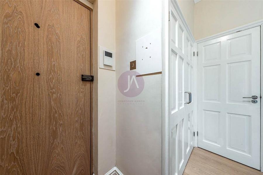 1 bedroom Flat to rent in Lords View-view14