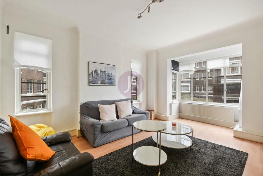 1 bedroom Flat to rent in Rossmore Court-view1