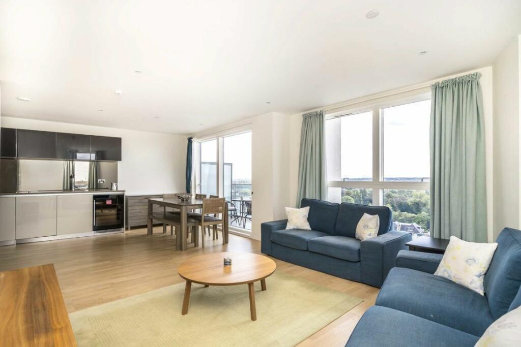Pump House Crescent, Kew Bridge, Brentford, London, TW8