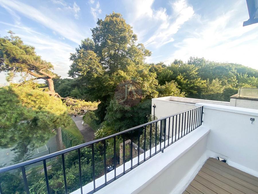 2 bedroom Flat to rent in Bisham Gardens-view15