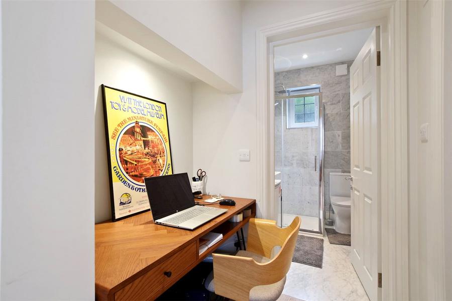 1 bedroom Flat to rent in Cedric Chambers-view9