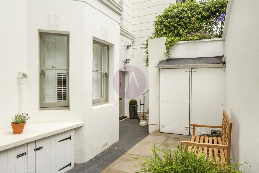 1 bedroom Flat to rent in Belgrave Mansions-view14
