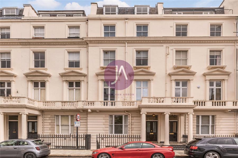 2 bedroom Flat to rent in Randolph Avenue-view6
