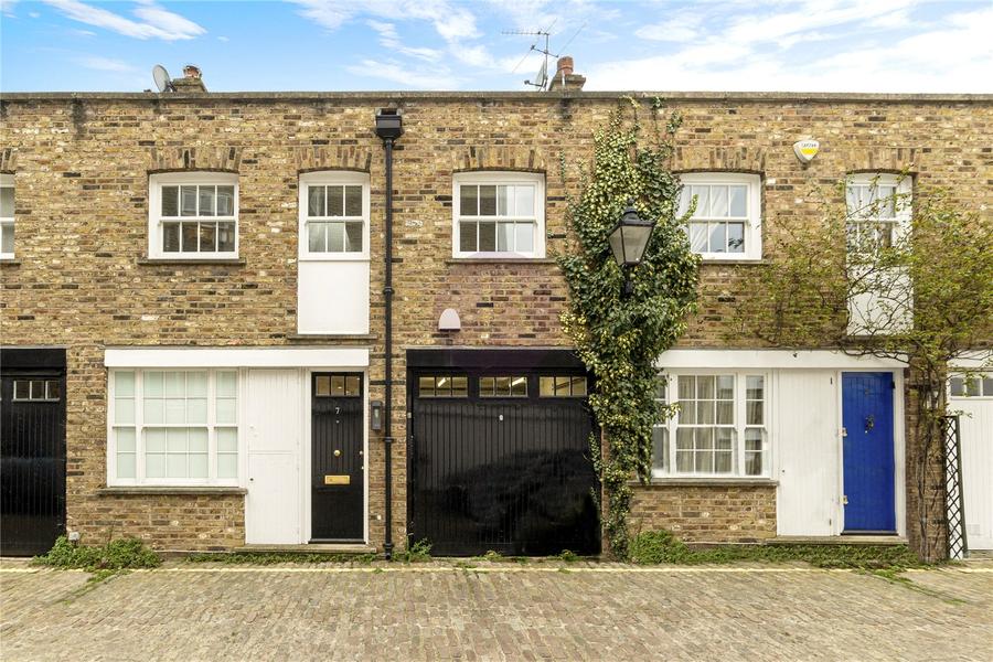 2 bedroom House to rent in Abercorn Close-view1
