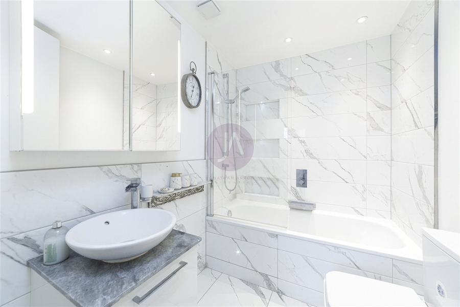 2 bedroom Flat to rent in Mill Lane-view8