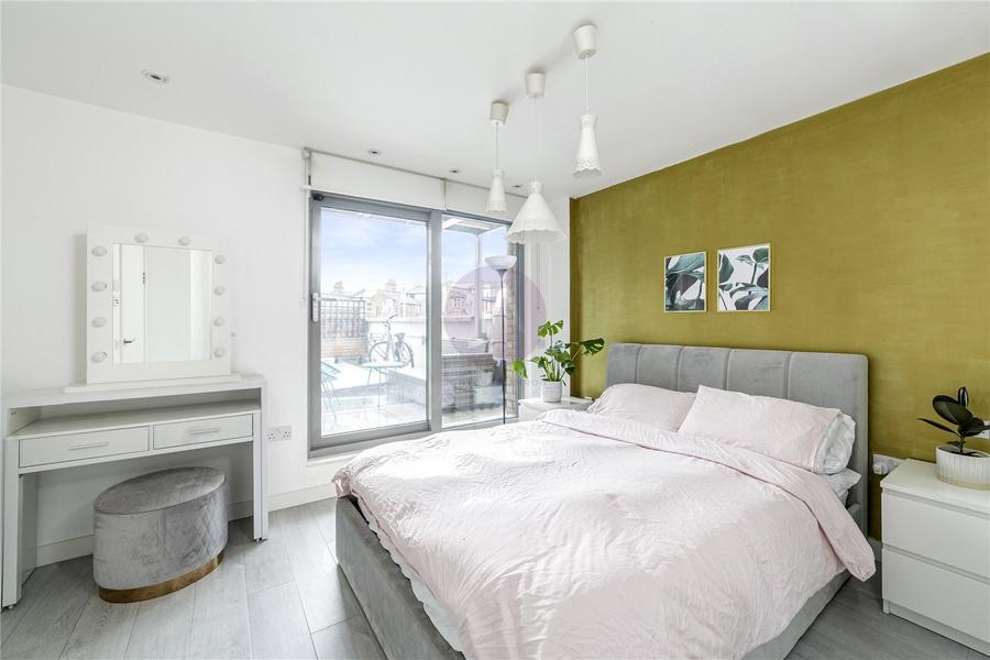 2 bedroom Flat to rent in Mill Lane-view6