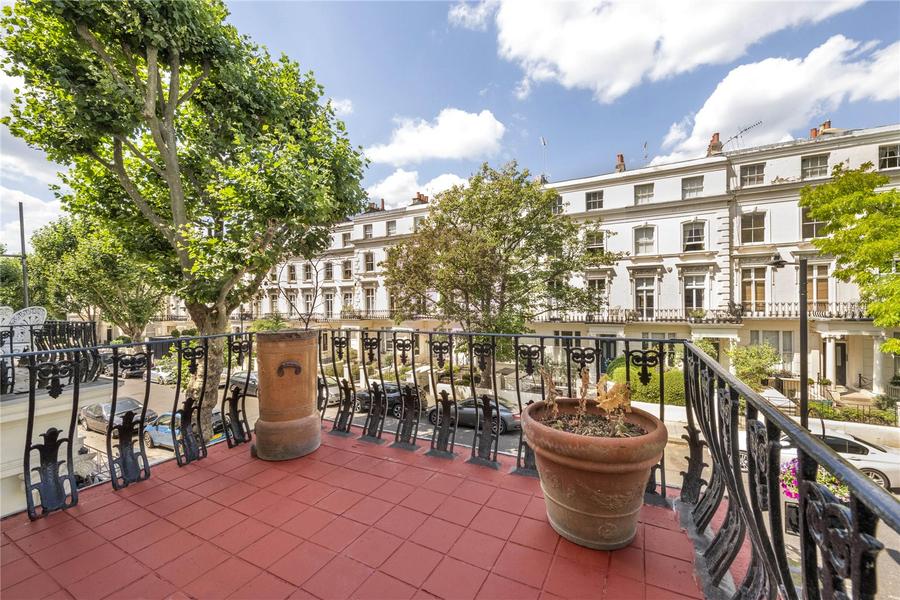 1 bedroom Flat to rent in Clarendon Gardens-view10