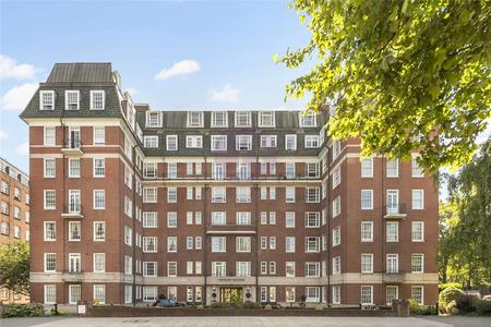 3 bedroom Flat to rent in Apsley House-List1015