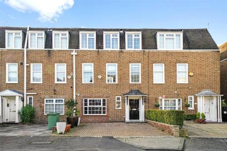5 bedroom House to rent in The Marlowes-List889
