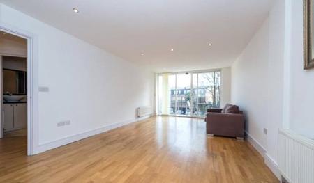 Ash Court, 14 Fairfax Place