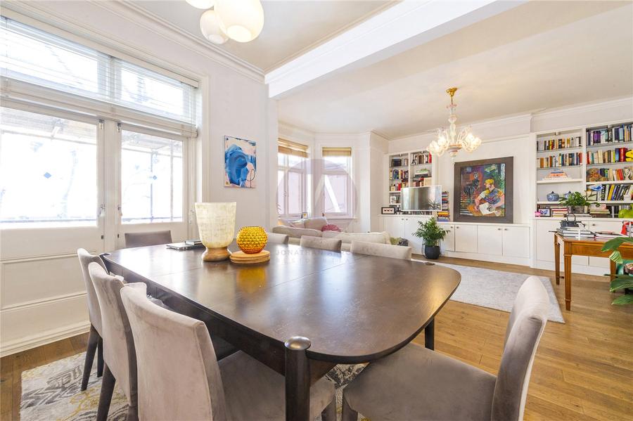 2 bedroom Flat to rent in Lauderdale Mansions-view12