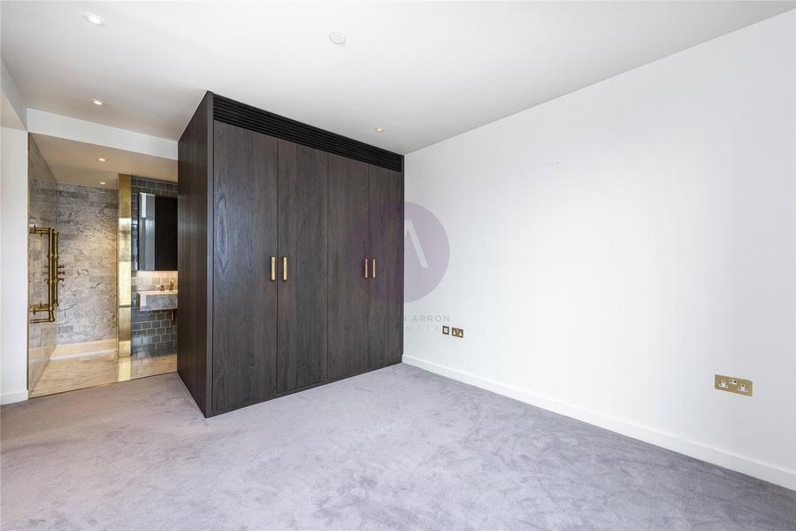 2 bedroom Flat to rent in Beckford Building-view4