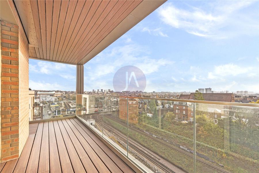 2 bedroom Flat to rent in Beckford Building-view2