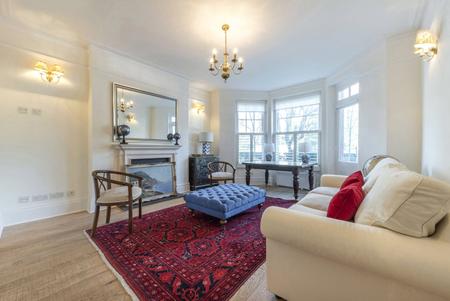 2 bedroom Flat to rent in Albany Mansions-List604