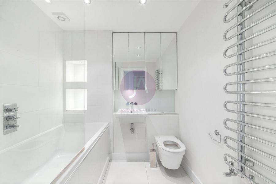 3 bedroom Flat, Maisonette to rent in Clarendon Gardens-view7
