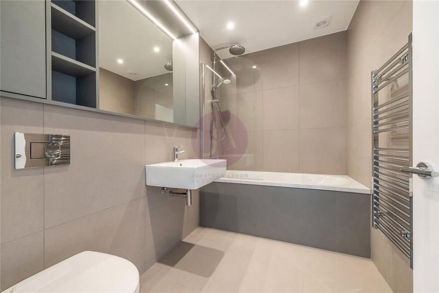 3 bedroom Flat, Maisonette to rent in Fernhead Road-view5