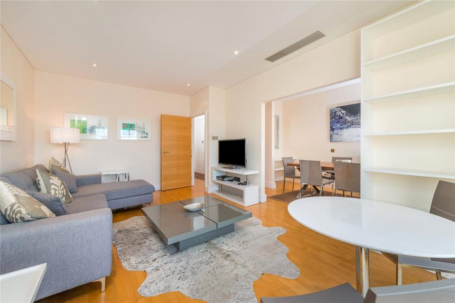 2 bedroom Flat to rent in Clarendon Court-view10