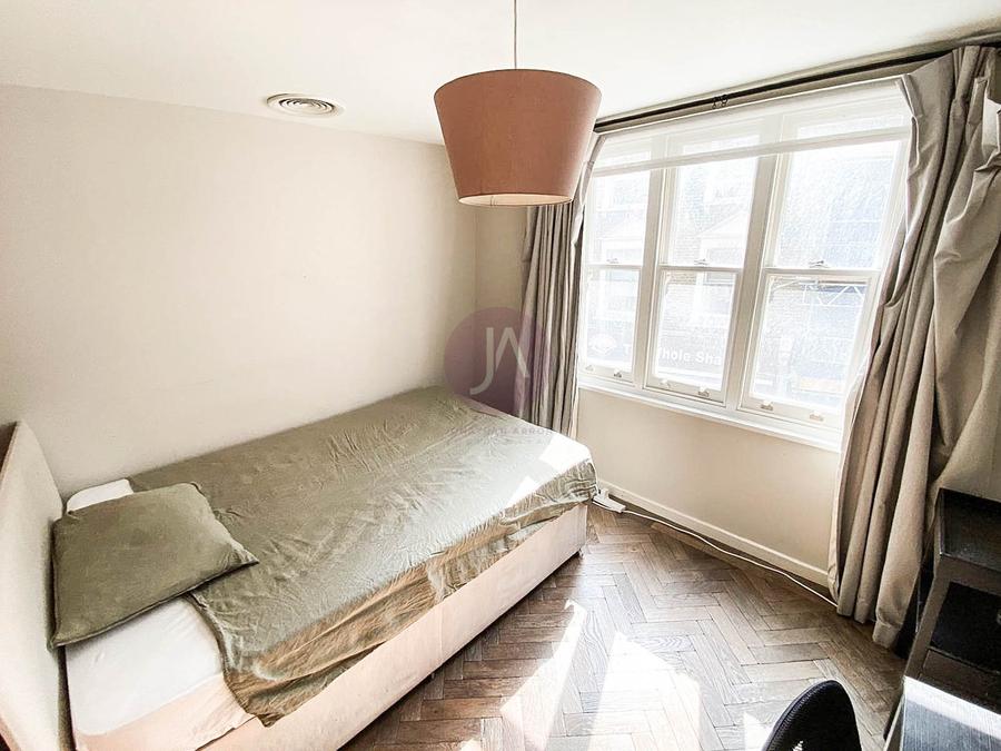 3 bedroom Flat to rent in Strutton Ground-view10