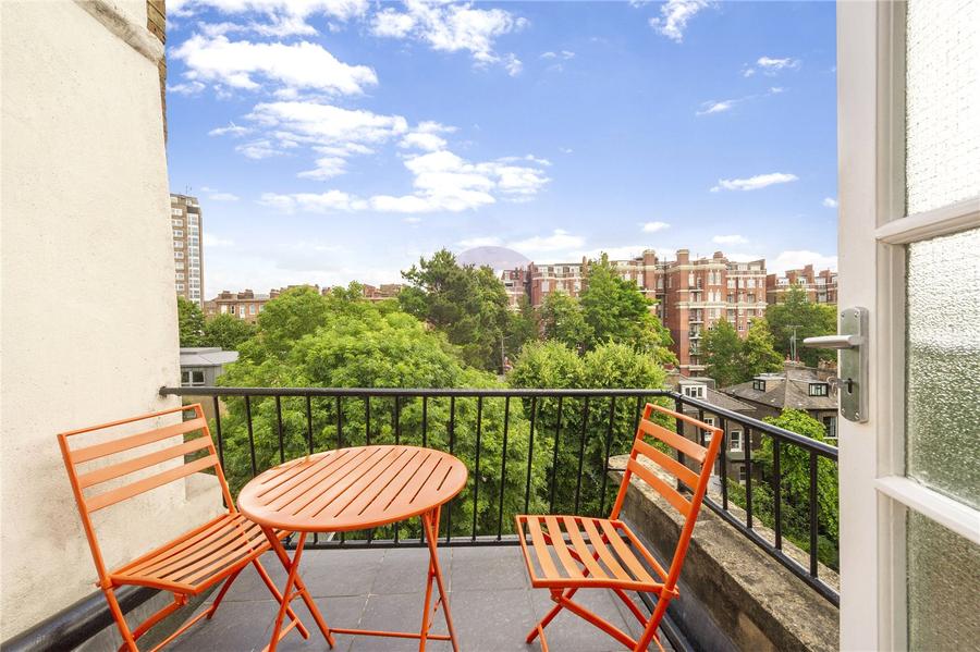 1 bedroom Flat to rent in Randolph Avenue-view3