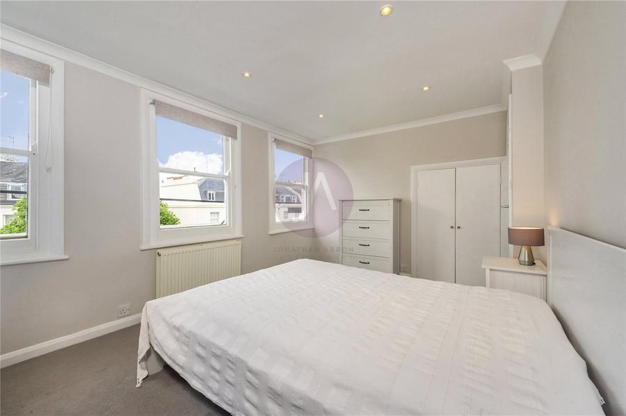 1 bedroom Flat to rent in Randolph Avenue-view4
