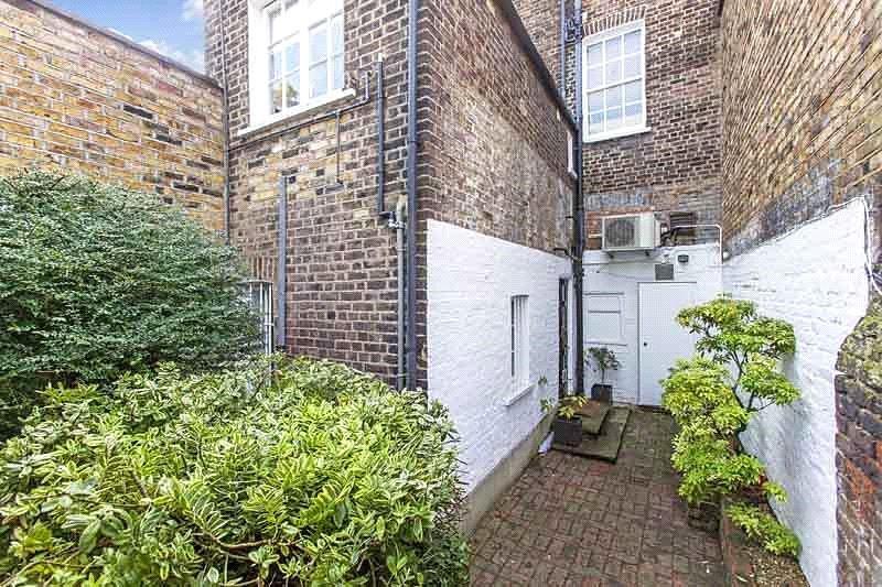 2 bedroom House, Maisonette to rent in Ordnance Mews-view7