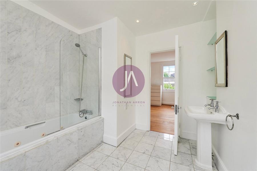 2 bedroom House, Maisonette to rent in Ordnance Mews-view11